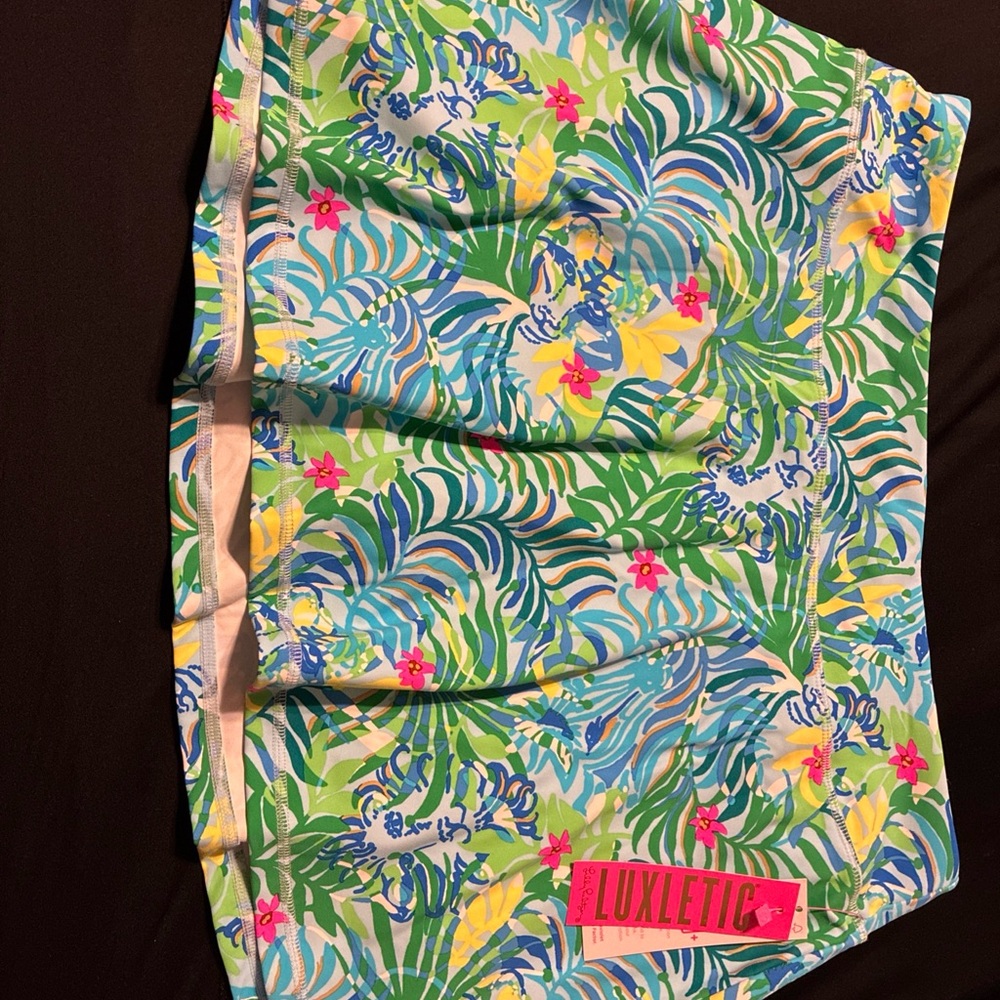 Lilly Pulitzer ladies Alia skort size XL - Picture 2 of 6